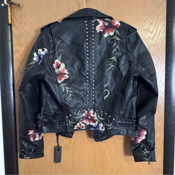 BLANKNYC Black Moto Vegan Leather Jacket - Floral Embroidery - size large - Picture 6 of 11